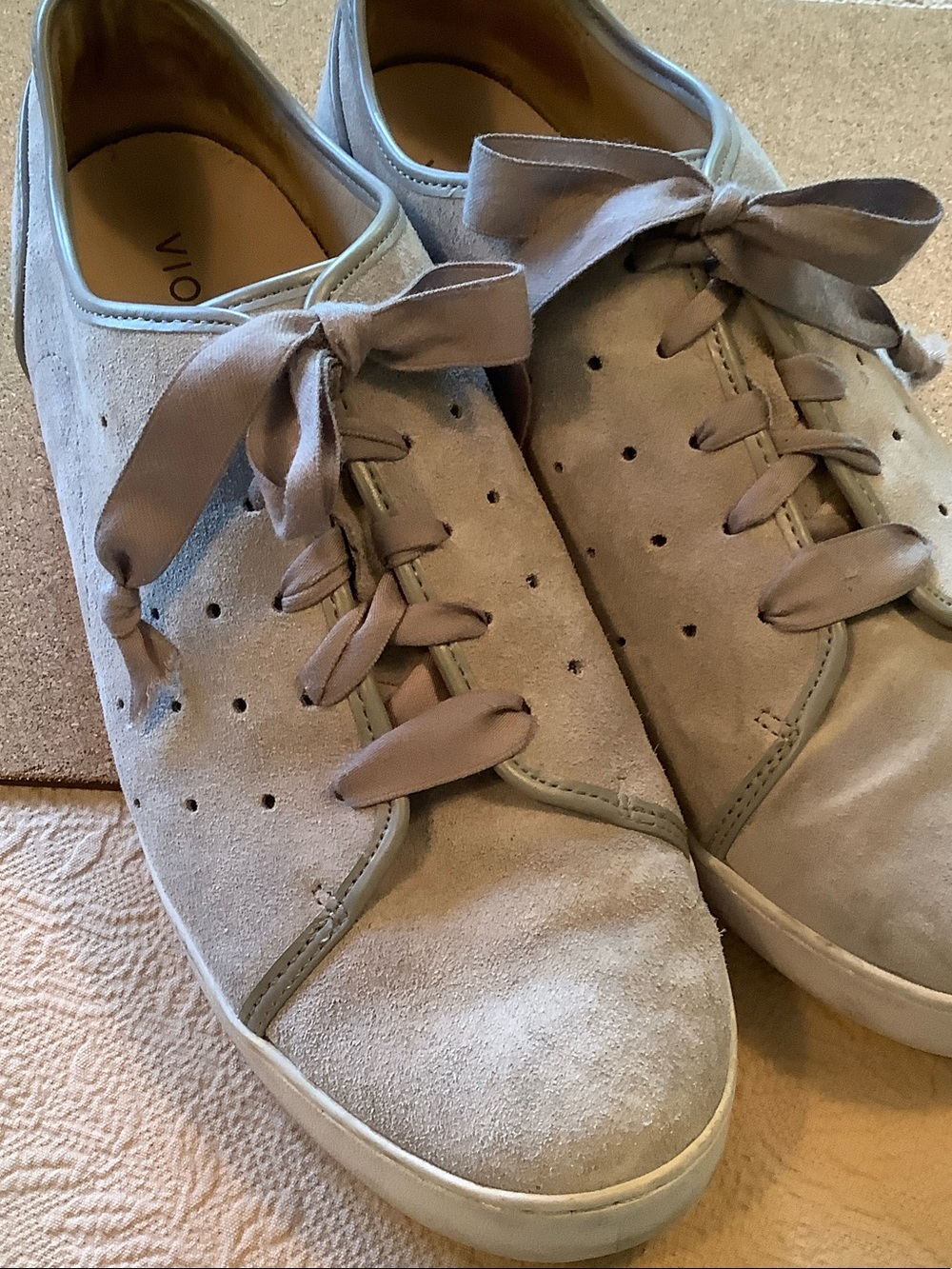Vionic Gray Suede Sneakers - Contoured Insert - Size 11